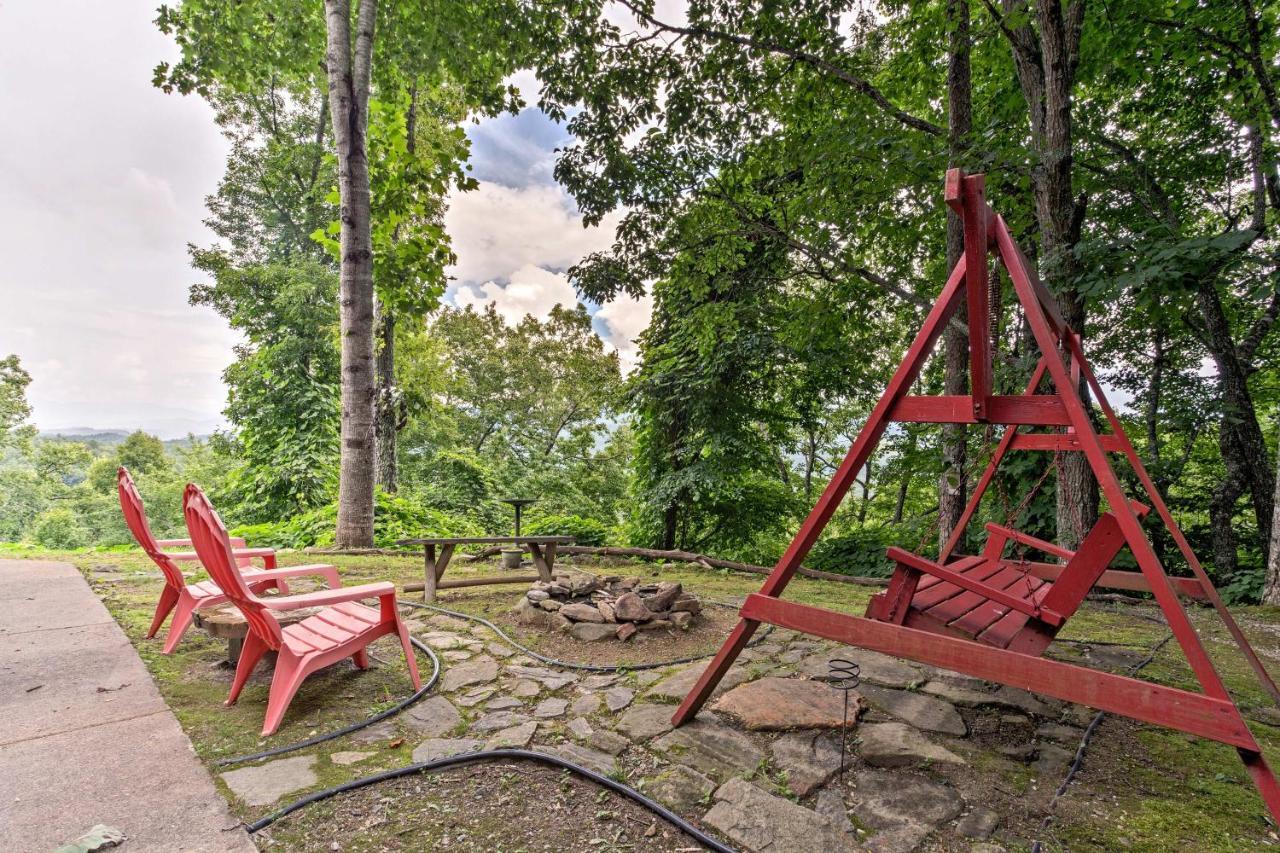Secluded Mountain Home With Stunning Views And Deck! Bryson City Eksteriør bilde