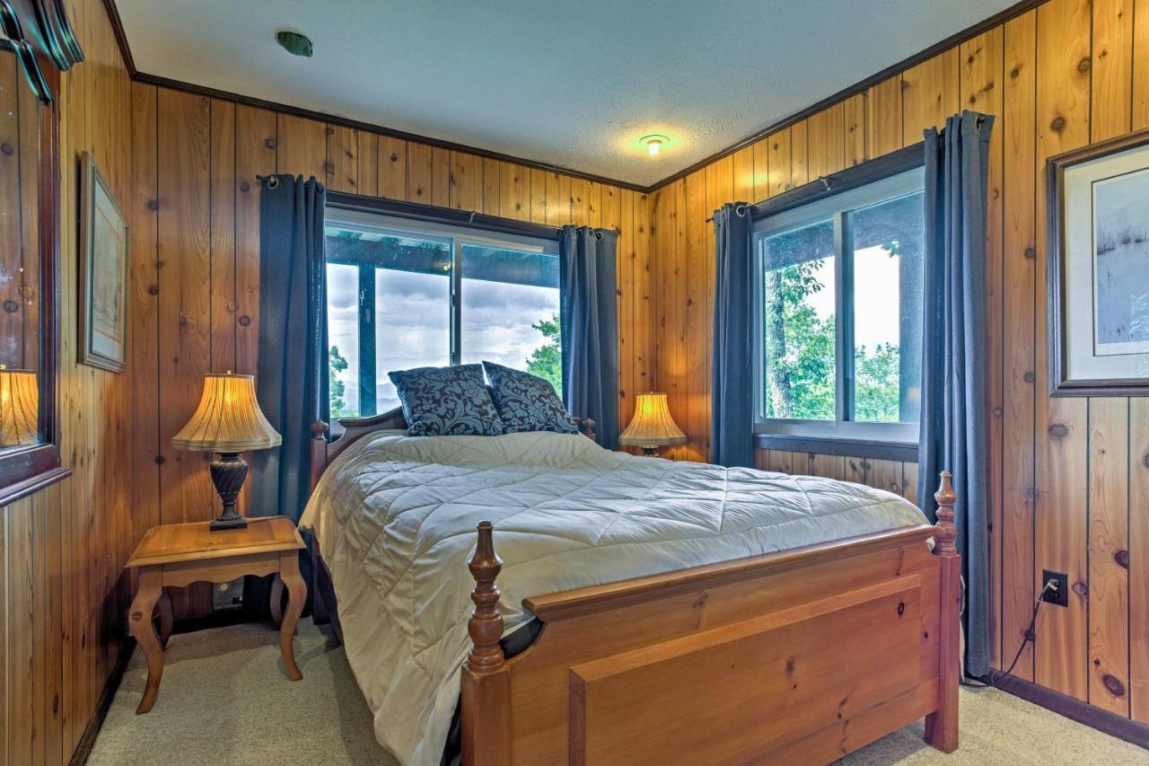 Secluded Mountain Home With Stunning Views And Deck! Bryson City Eksteriør bilde